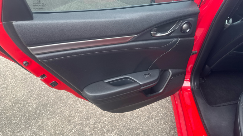 Honda Civic 1.5 VTEC Turbo Prestige 5dr CVT Petrol Hatchback